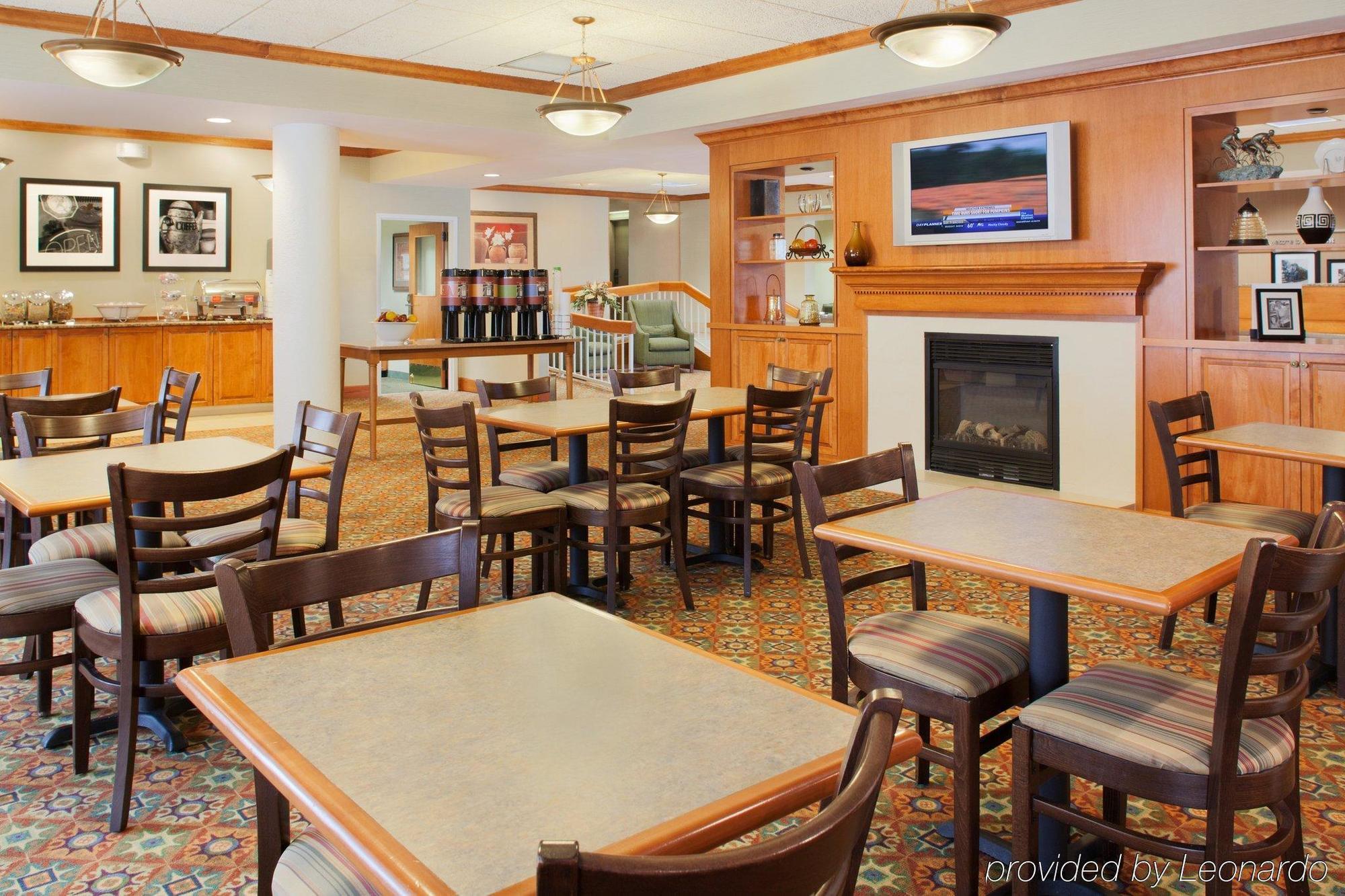 Quality Inn Florissant-St Louis Restaurant photo